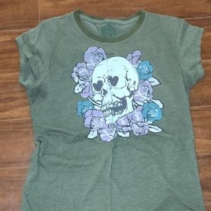 LOL | Skull & Roses T-shirt